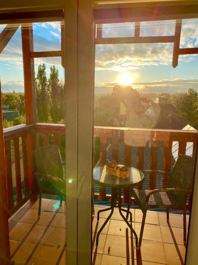Las Slupski Premium: Spacious Business Apartment with Entertainment Exterior photo
